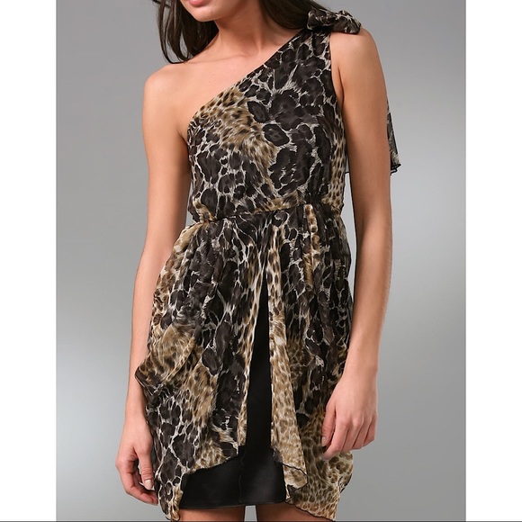 Alice + Olivia Dresses & Skirts - Alice + Olivia Dress